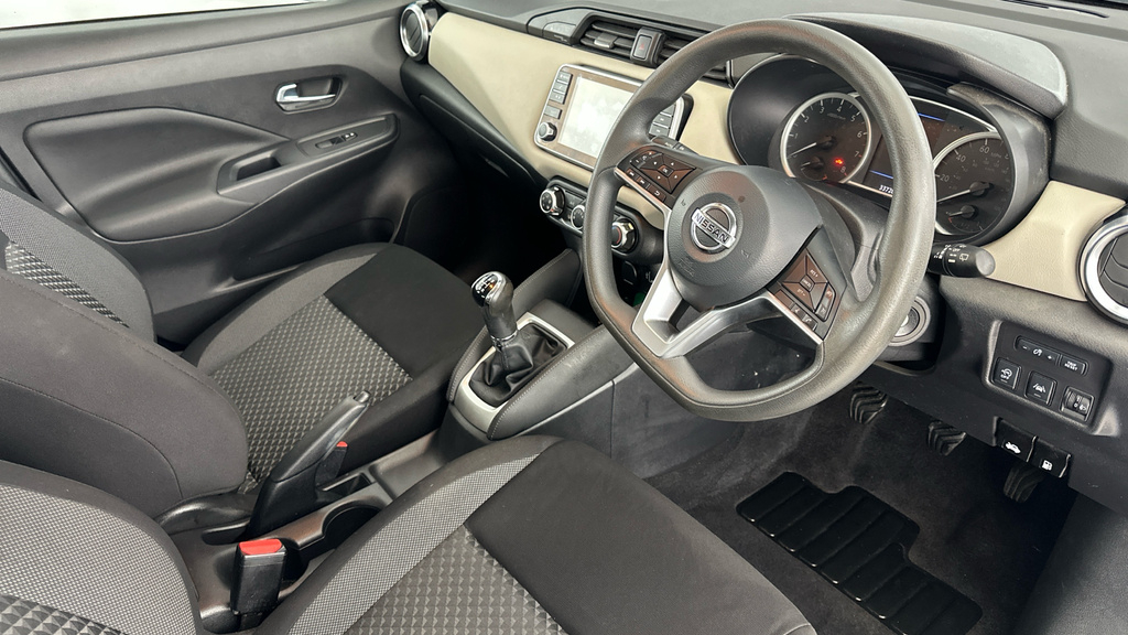 Nissan Micra Acenta White #9