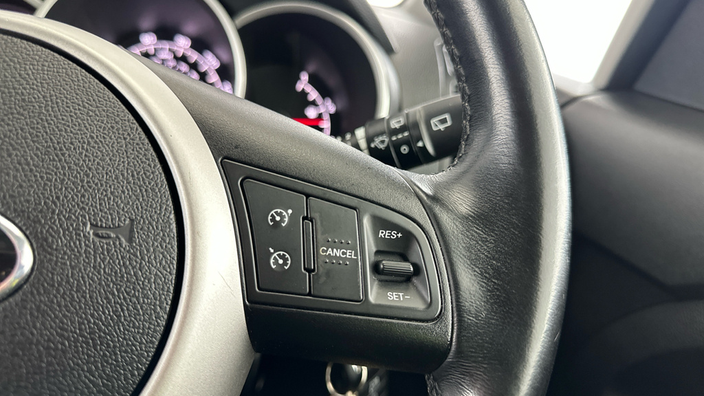 Kia Venga Mpv Silver #13