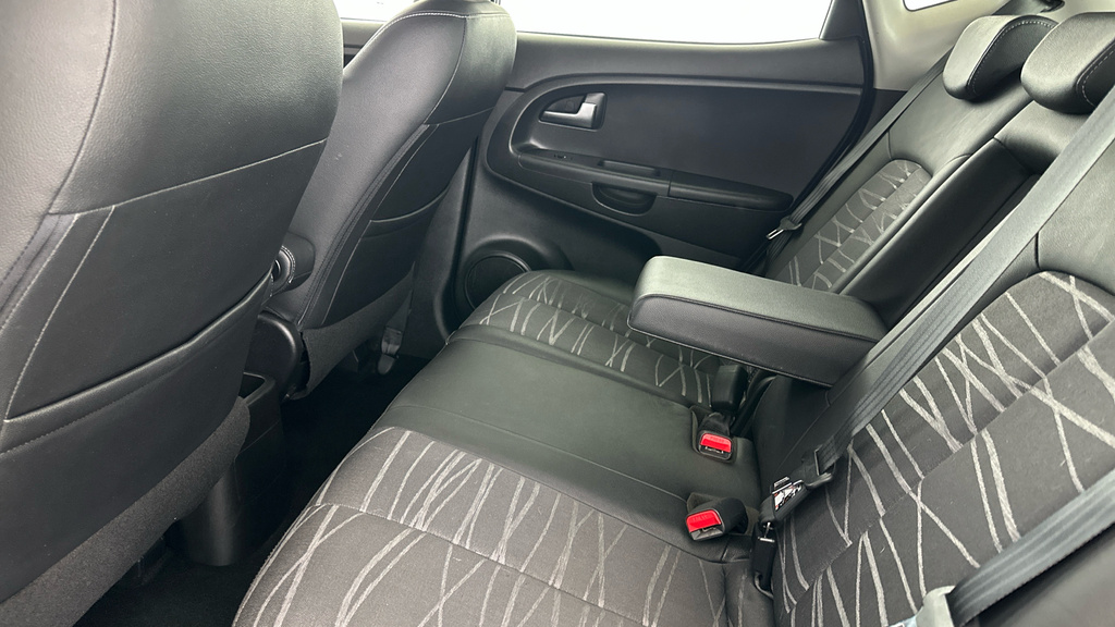 Kia Venga Mpv Silver #20
