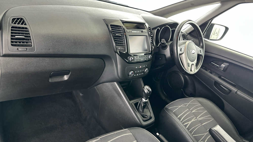 Kia Venga Mpv Silver #10
