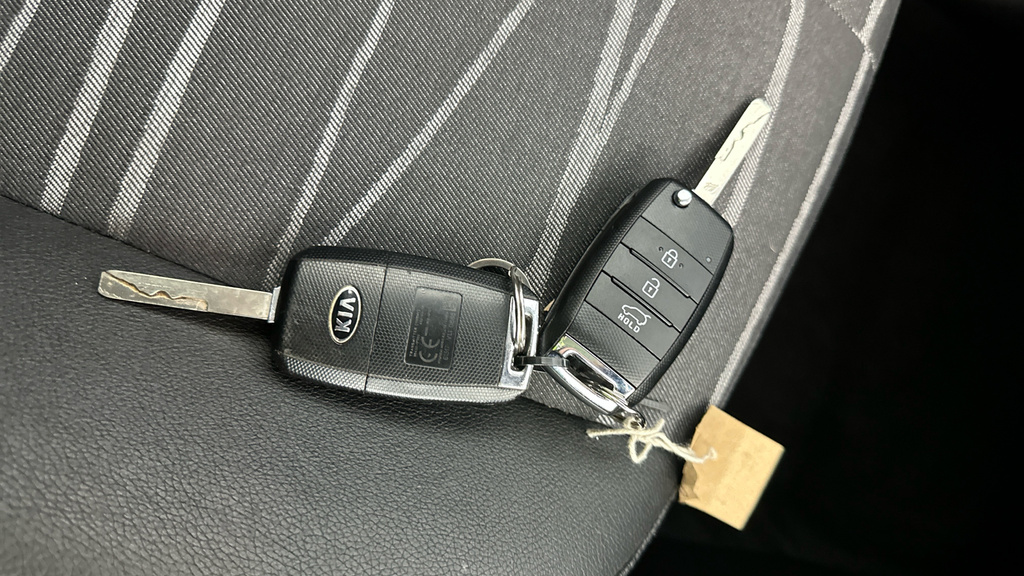 Kia Venga Mpv Silver #28