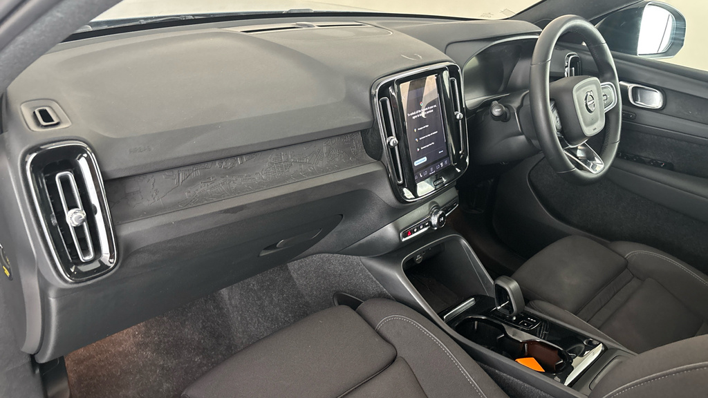 Volvo C40 C40 Core Recharge Ev Black #10