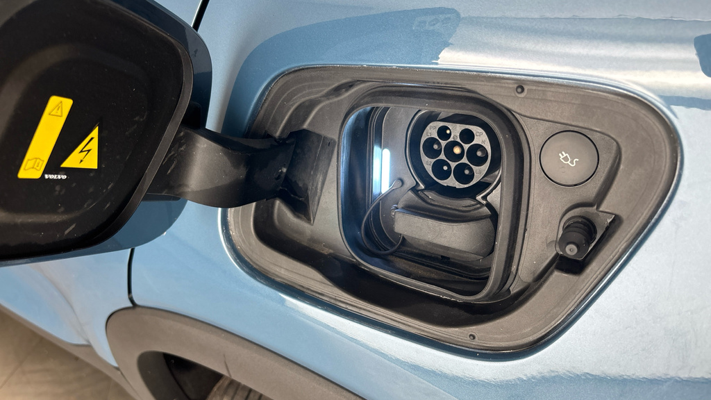 Volvo C40 C40 Core Recharge Ev Black #24