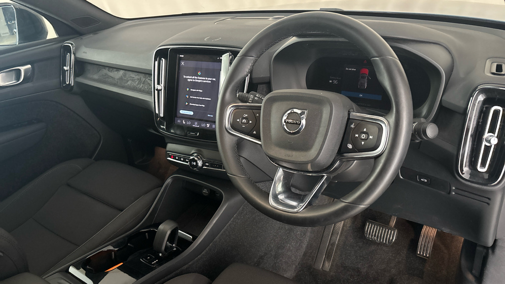 Volvo C40 C40 Core Recharge Ev Black #9