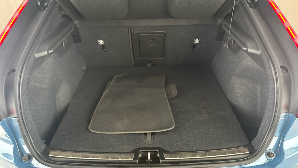 Volvo C40 C40 Core Recharge Ev Black #18