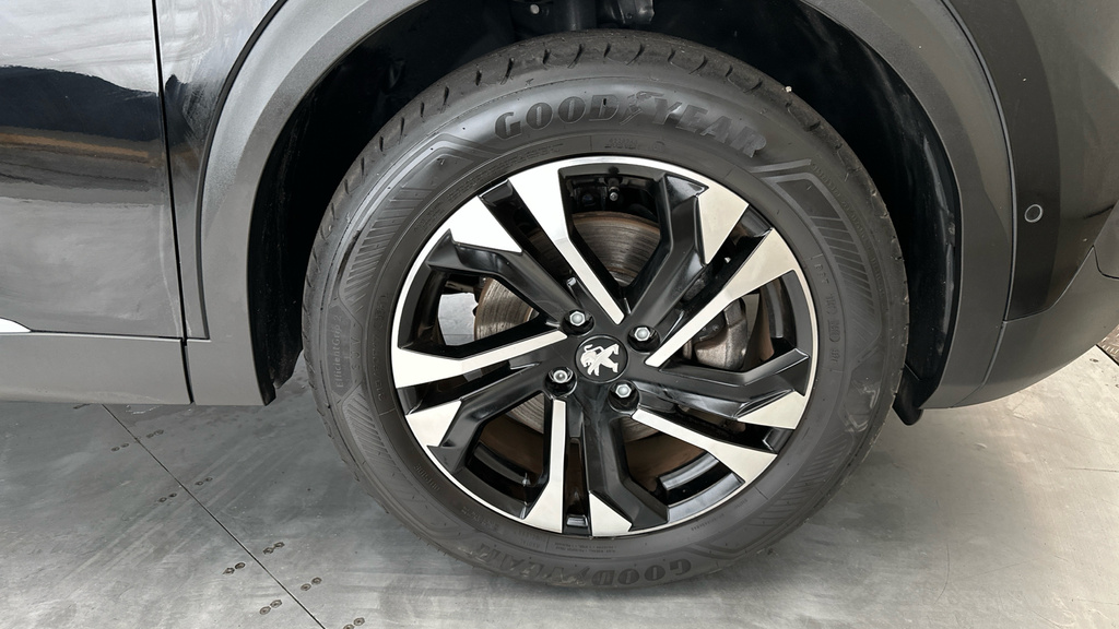 Peugeot e-2008 Gt Grey #29
