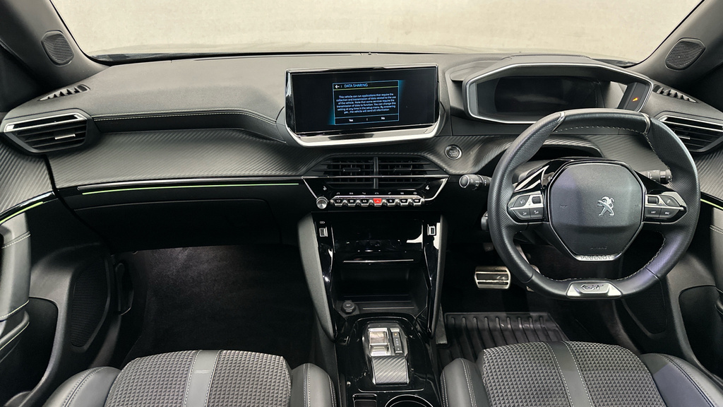 Peugeot e-2008 Gt Grey #17