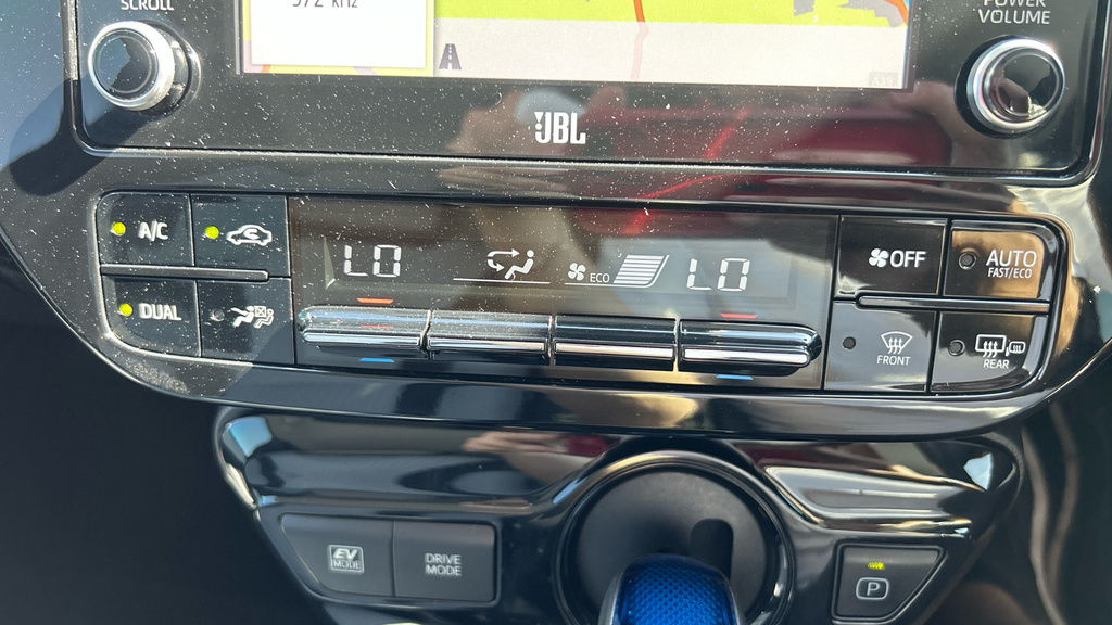 Toyota Prius+ Excel Red #13