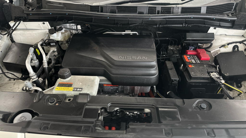 Nissan Leaf 39Kwh Tekna Hatchback Blue #25