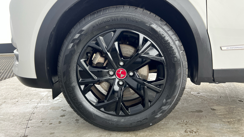 DS DS 3 Crossback 1.2 Puretech Performance Line Crossback Petr Grey #28