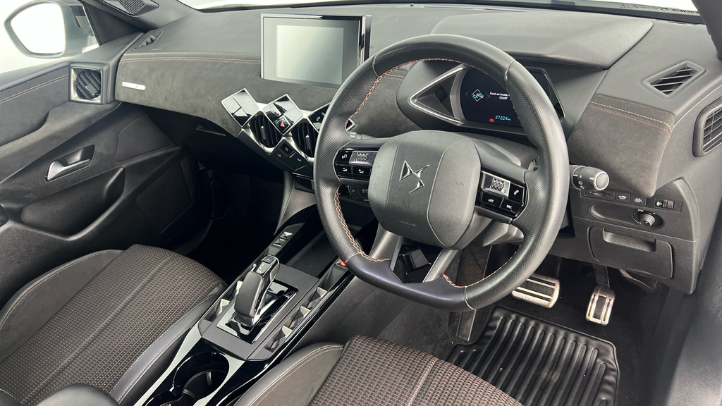 DS DS 3 Crossback 1.2 Puretech Performance Line Crossback Petr Grey #9