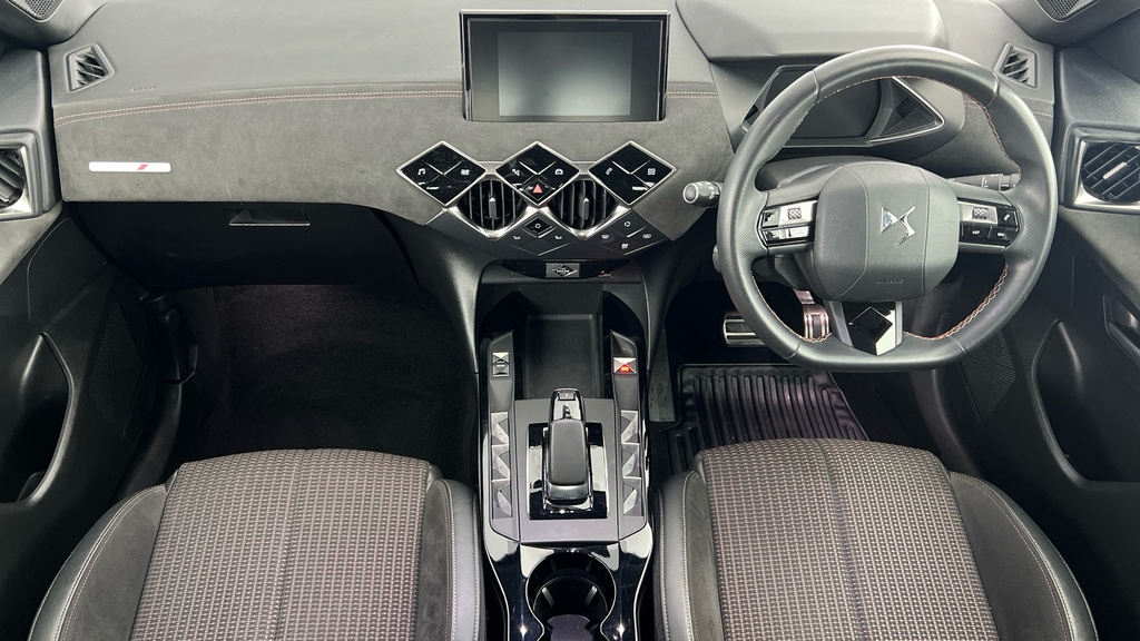 DS DS 3 Crossback 1.2 Puretech Performance Line Crossback Petr Grey #17
