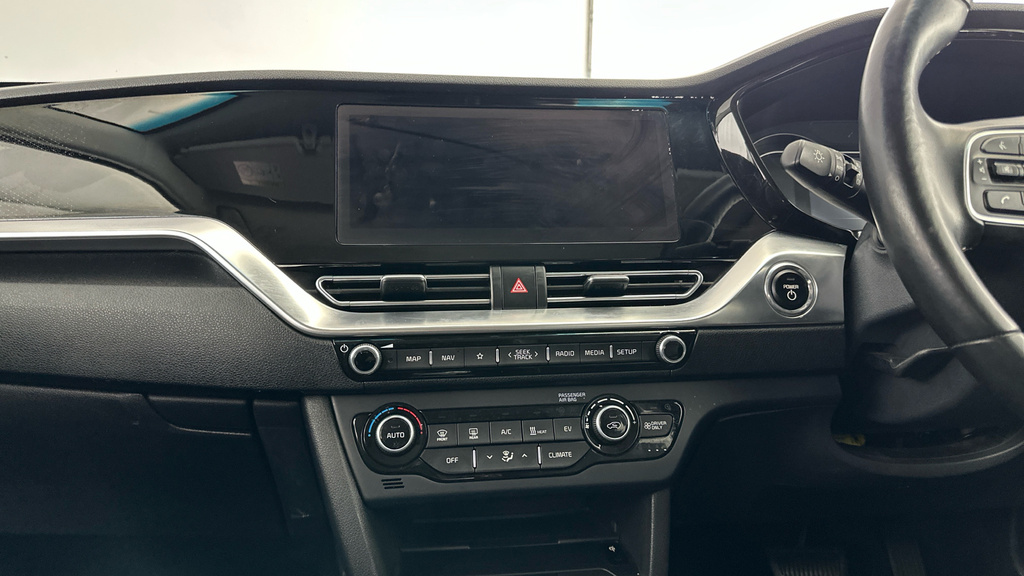 Kia e-Niro 64Kwh 4 Black #17