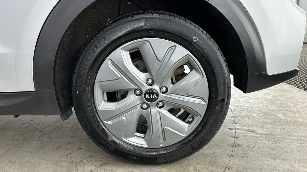 Kia e-Niro 64Kwh 4 Black #29
