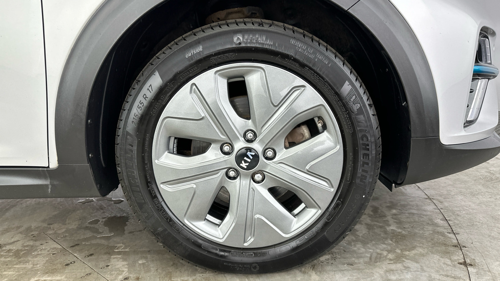 Kia e-Niro 64Kwh 4 Black #31