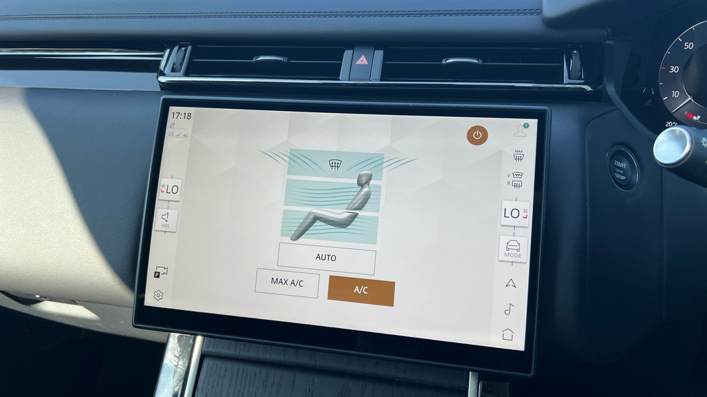 Land Rover Range Rover Velar Dynamic Se Red #56