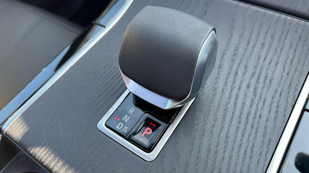 Land Rover Range Rover Velar Dynamic Se Red #25