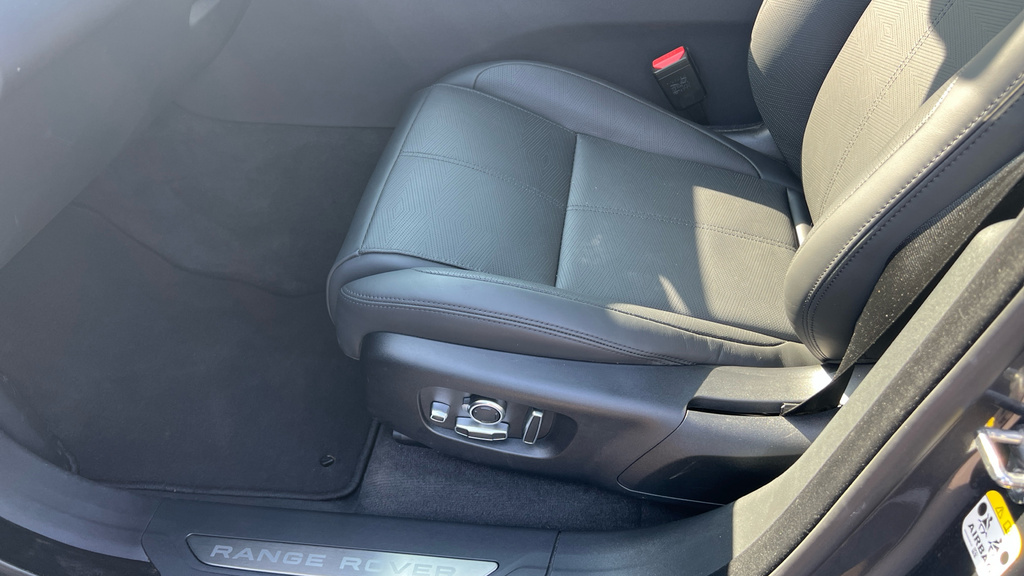 Land Rover Range Rover Velar Dynamic Se Red #35