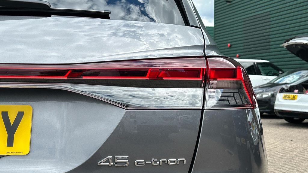 Audi Q4 E Tron 210Kw 45 82Kwh S Line Leathertech Pack Blue #39