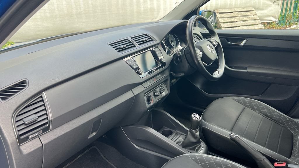 Skoda Fabia Se Black #11