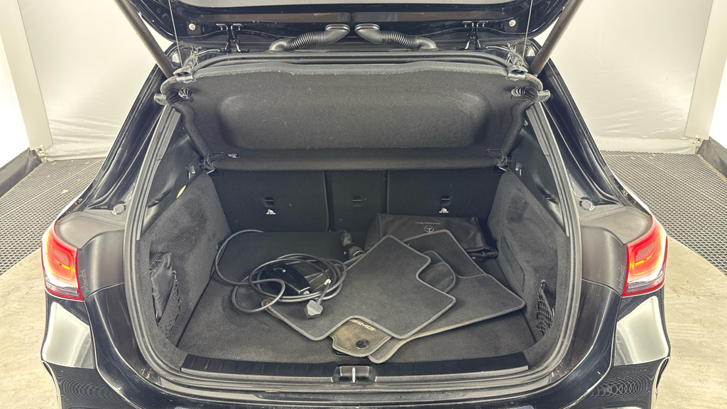 Mercedes-Benz EQA Suv Black #15