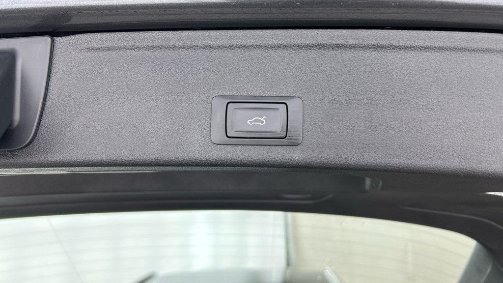 Audi A4 Avant 2L S Line Blue #7