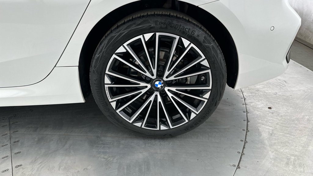 BMW 2 Series Active Tourer 220I Mht Luxury Dct Tech Plus Pack Black #24