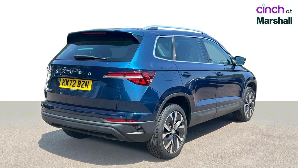 Skoda Karoq Suv White #4