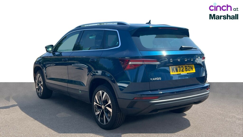 Skoda Karoq Suv White #6
