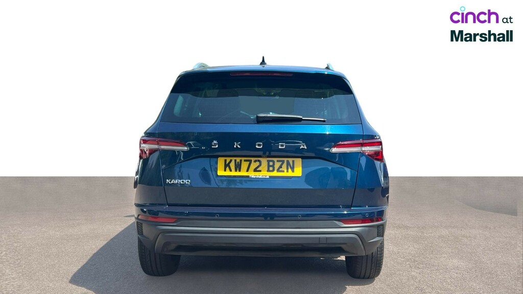 Skoda Karoq Suv White #5