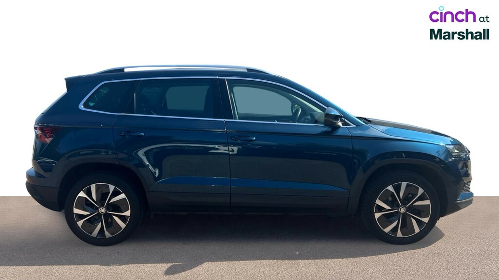 Skoda Karoq Suv White #2
