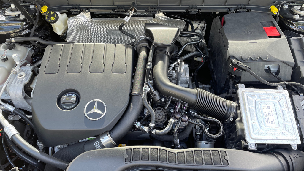 Mercedes-Benz GLB Class Suv Grey #32