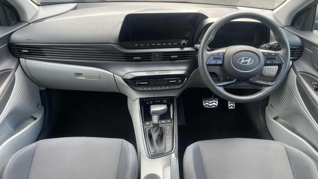 Hyundai Bayon Ultimate White #15