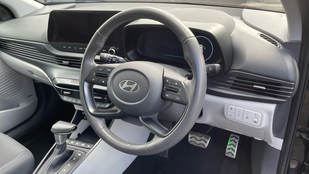 Hyundai Bayon Ultimate White #13