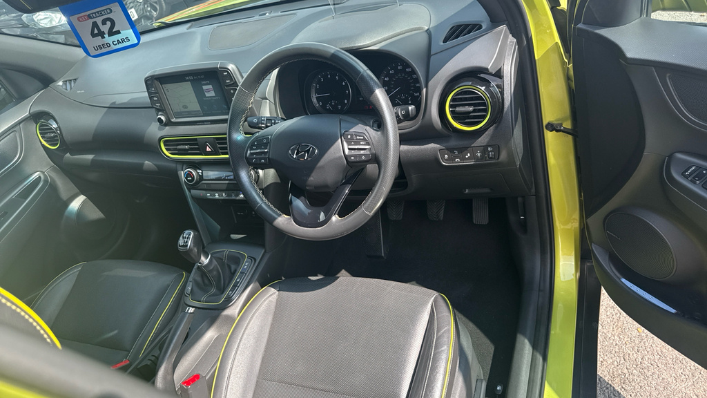 Hyundai Kona Black #9