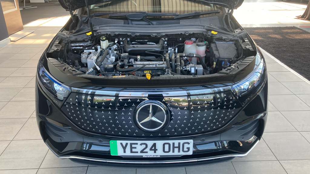 Mercedes-Benz EQA Amg Line Black #16