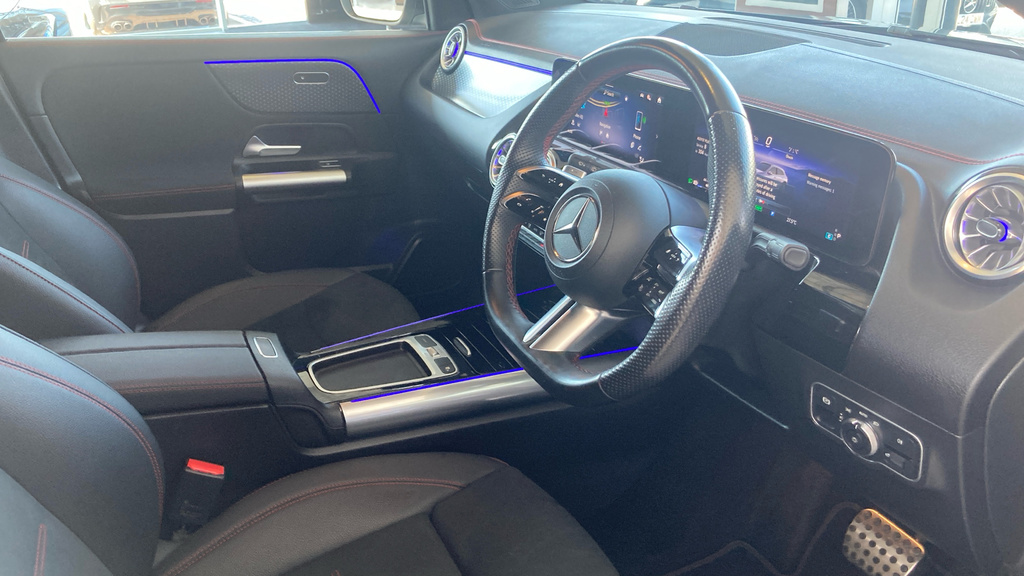 Mercedes-Benz EQA Amg Line Black #9