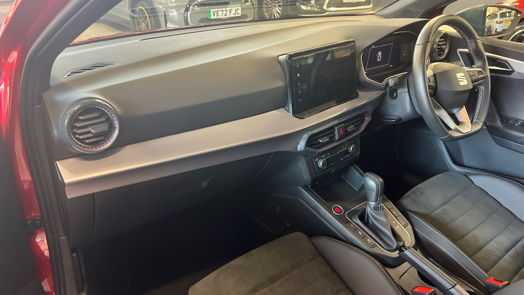 Seat Ibiza 1.0 Fr White #11