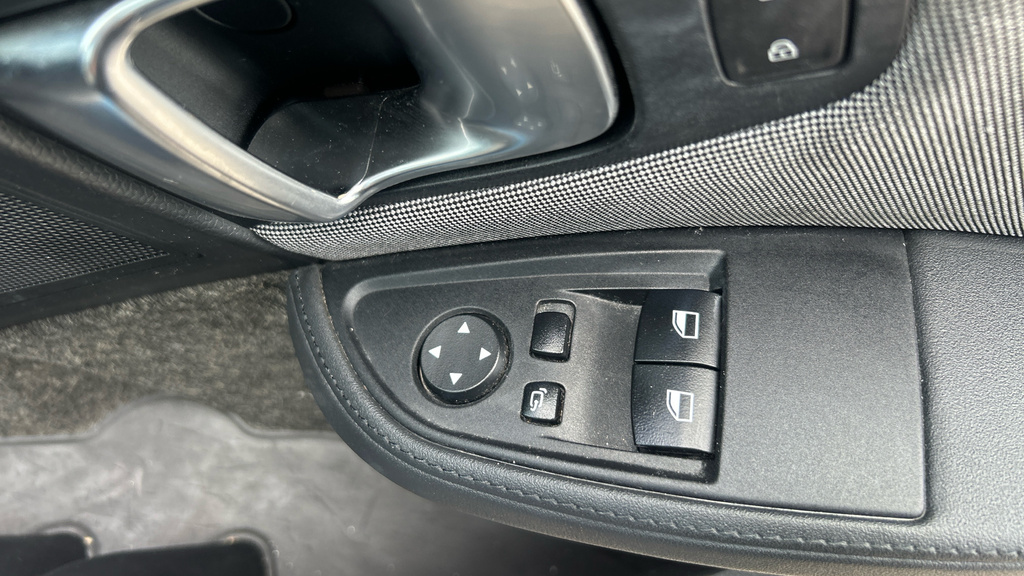BMW i3 42.2Kwh Auto 5dr White #3