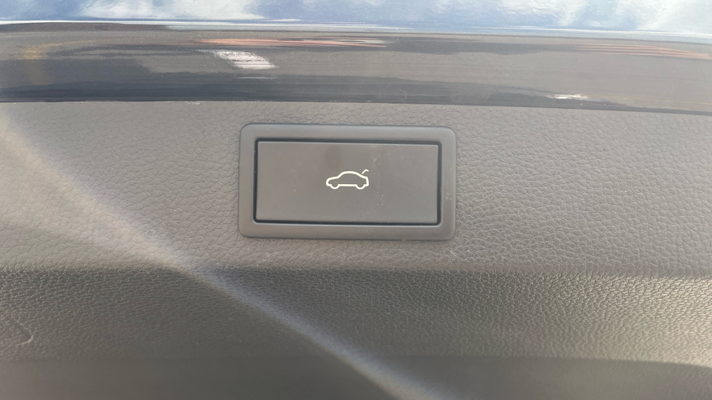 Skoda Karoq Se Technology Blue #30