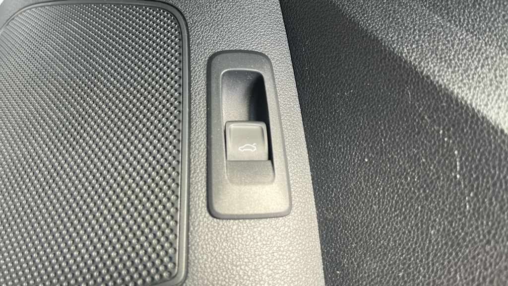 Skoda Karoq Se Technology Blue #31