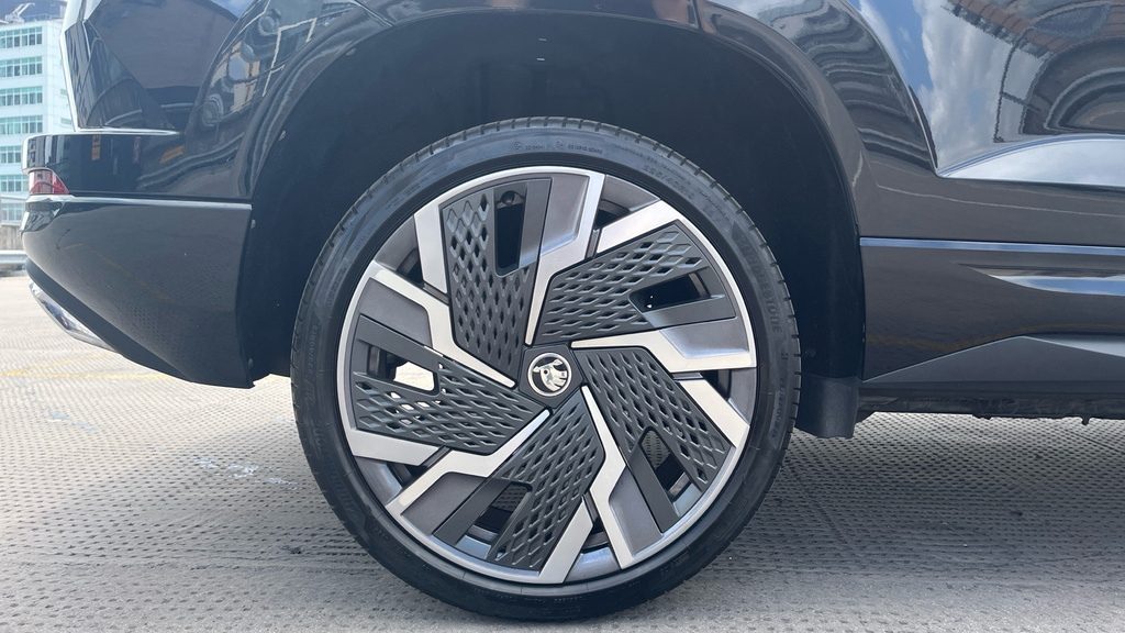 Skoda Karoq Se Technology Blue #24