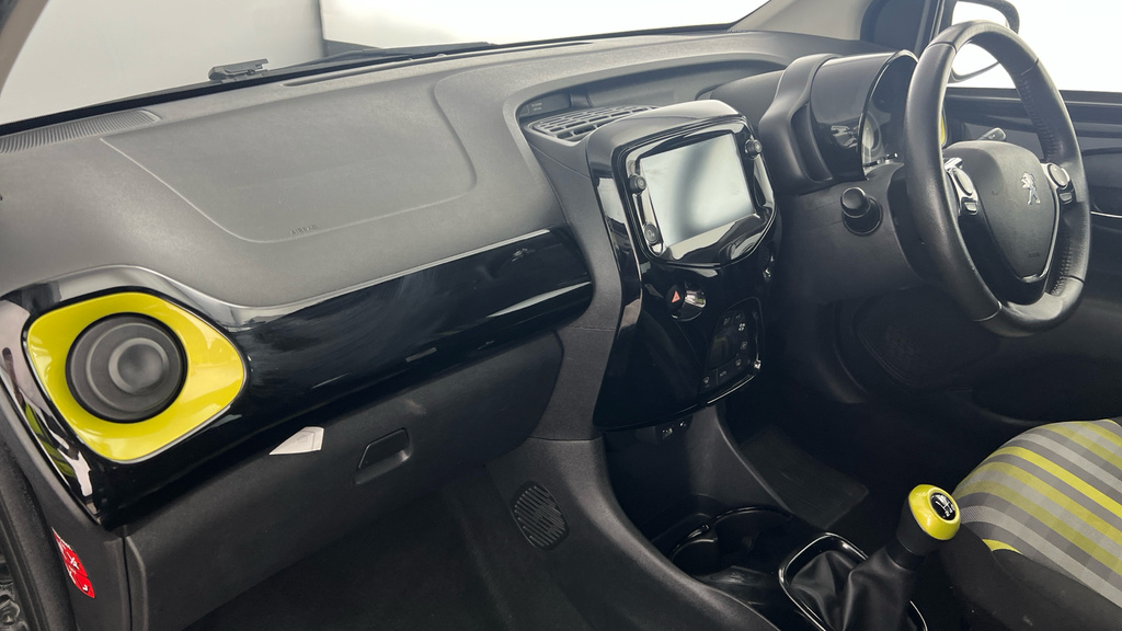 Peugeot 108 Active Black #10