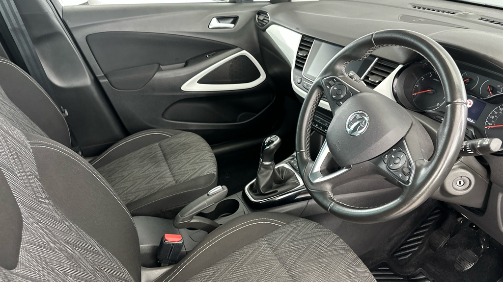 Vauxhall Crossland X Elite White #9