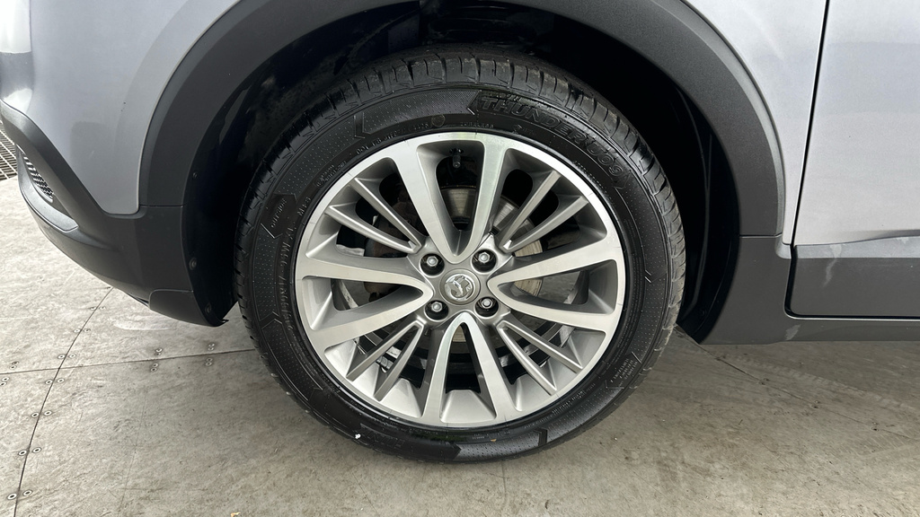 Vauxhall Crossland X Elite White #22