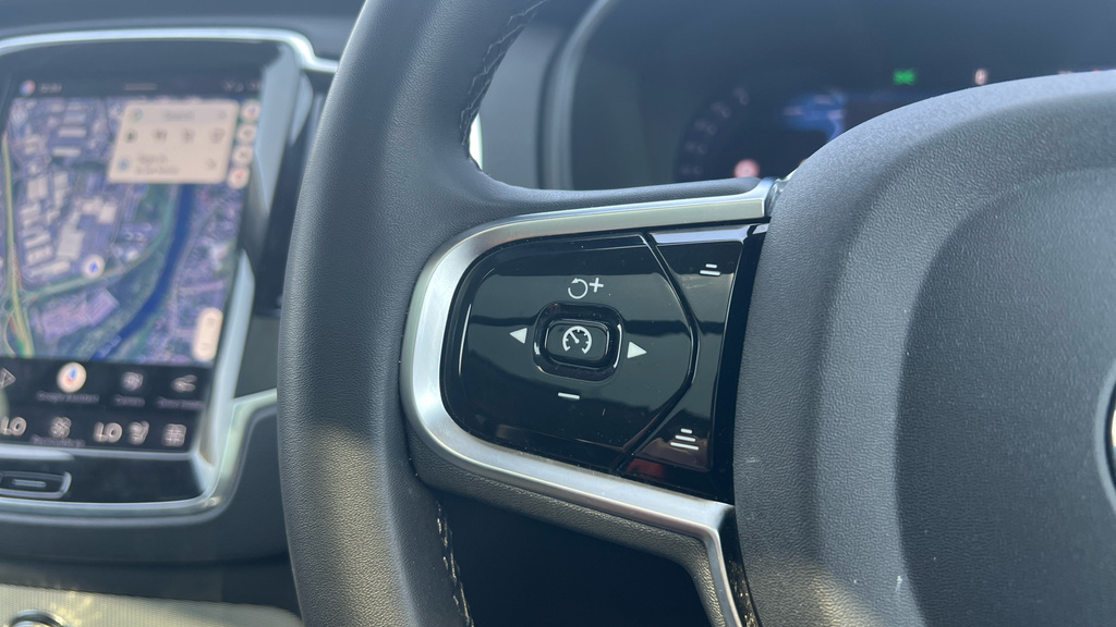 Volvo XC90 Suv Black #27