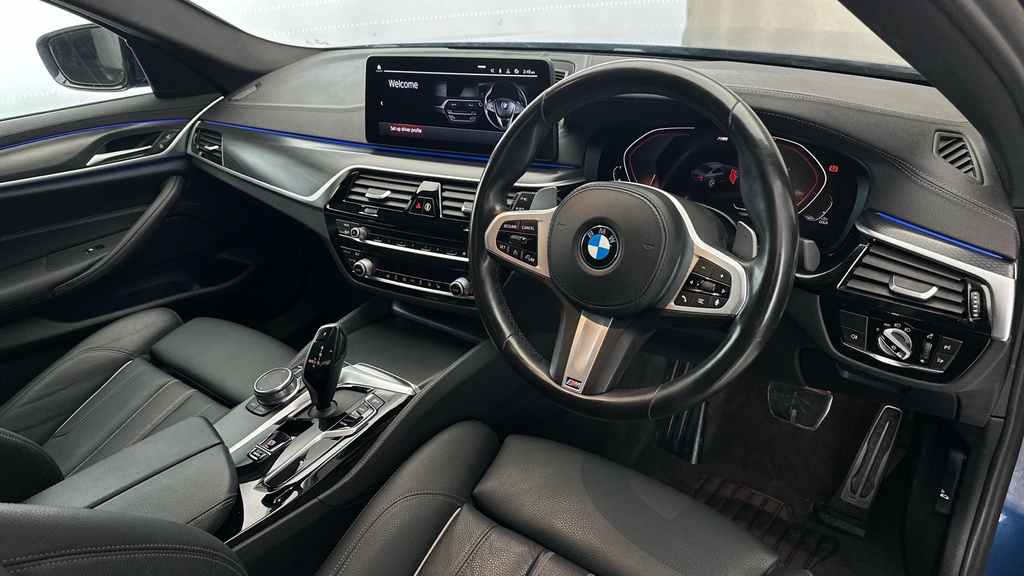 BMW 5 Series Saloon Grey #11