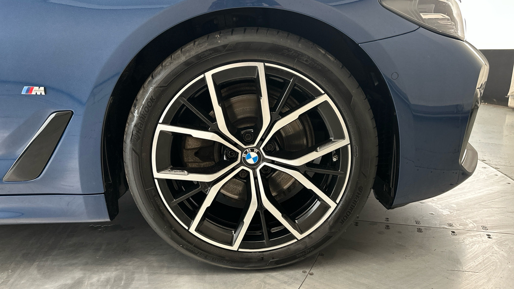 BMW 5 Series Saloon Grey #27