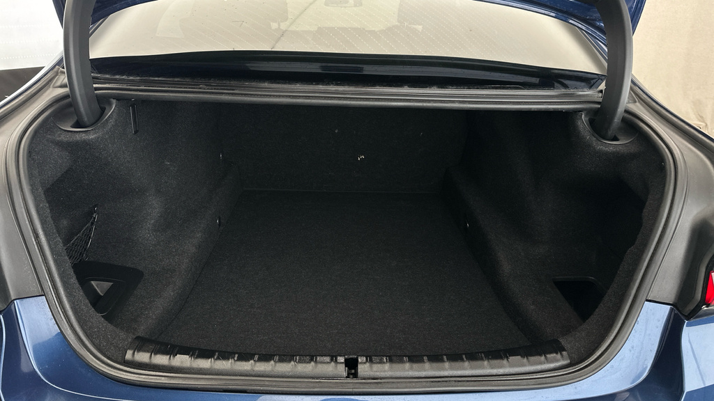 BMW 5 Series Saloon Grey #22