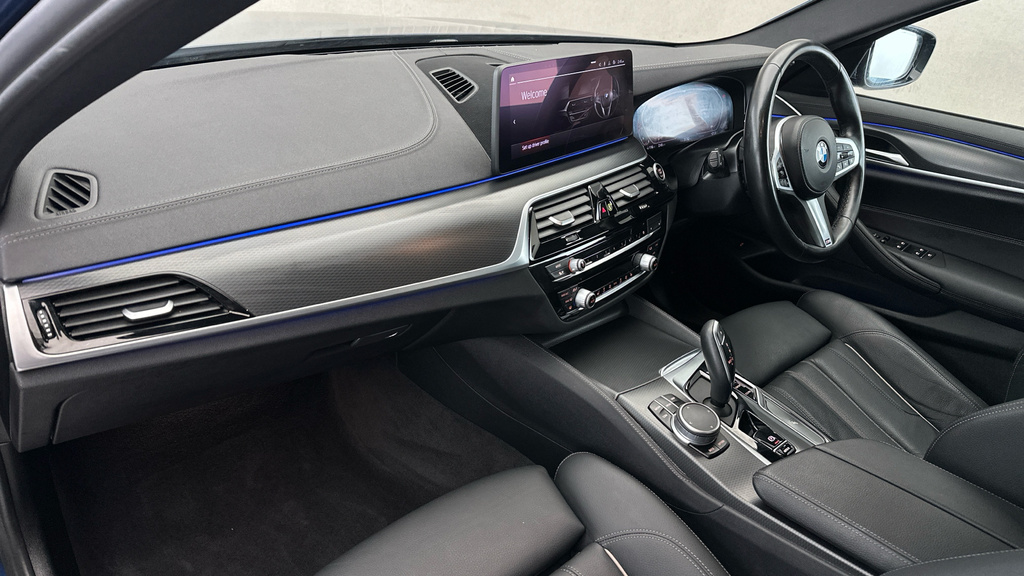 BMW 5 Series Saloon Grey #12